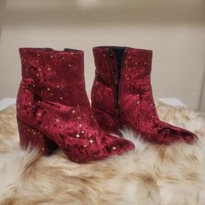 Star velvet red block heels boots